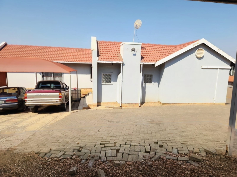 3 Bedroom Property for Sale in Tlhabane West North West